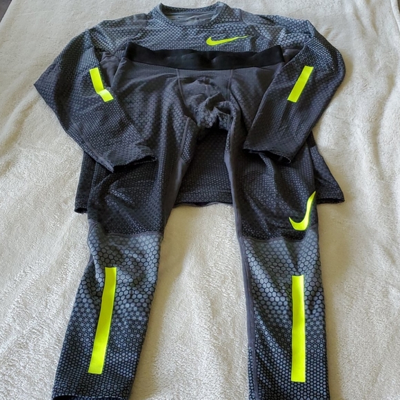 Nike Pro - Picture 10 of 14